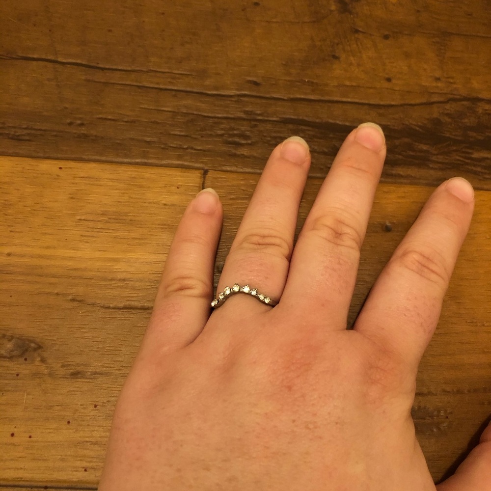 Silver diamond arch ring - Picture 2 of 2